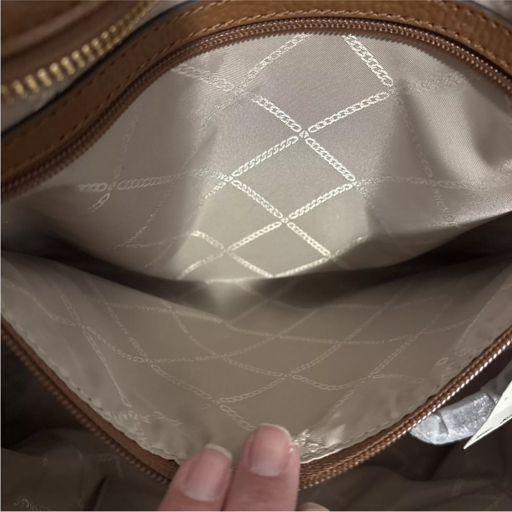 Michael Kors Aria Large Pebbled Tan Leather Tote - Picture 10 of 13